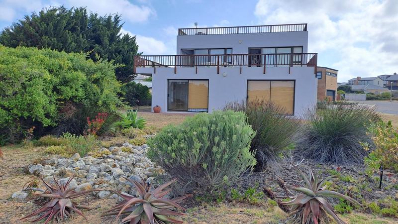 4 Bedroom Property for Sale in Jongensfontein Western Cape